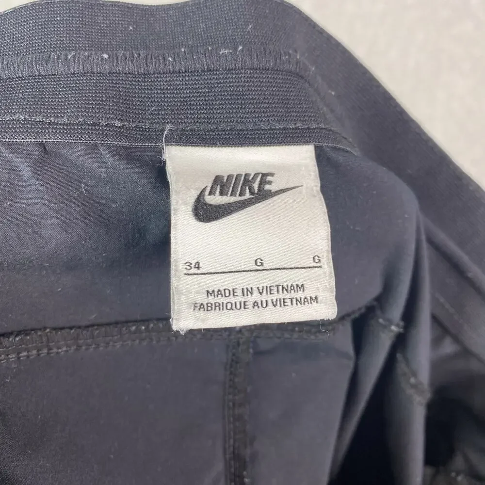 Nike Sportswear Mens 34 Essential Style Woven Utility Pants in Black